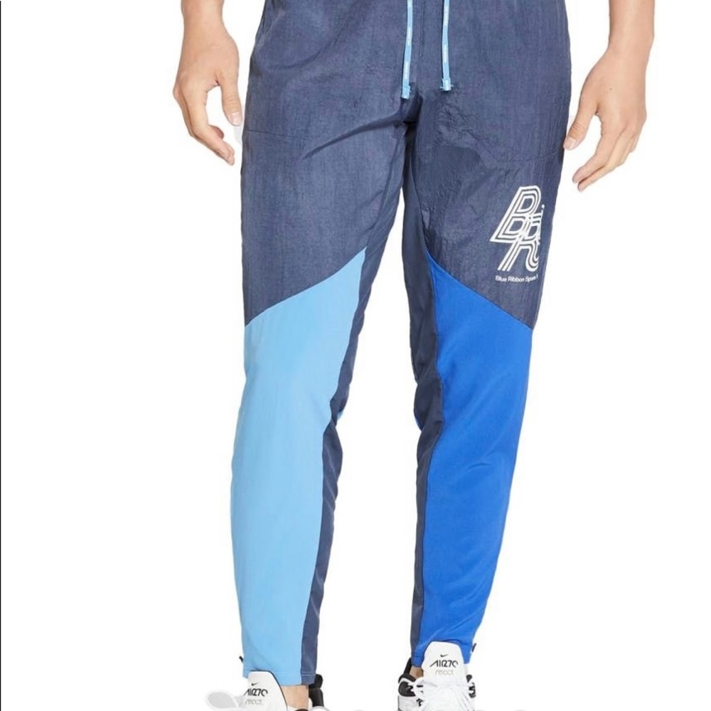 COPY - Nike Phenom Elite BRS Woven Running Pants (Size M)